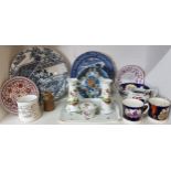 Ceramics - a Gaudy Welsh jug;  Sunderland lustre saucers;  an early 19th century Willow pattern