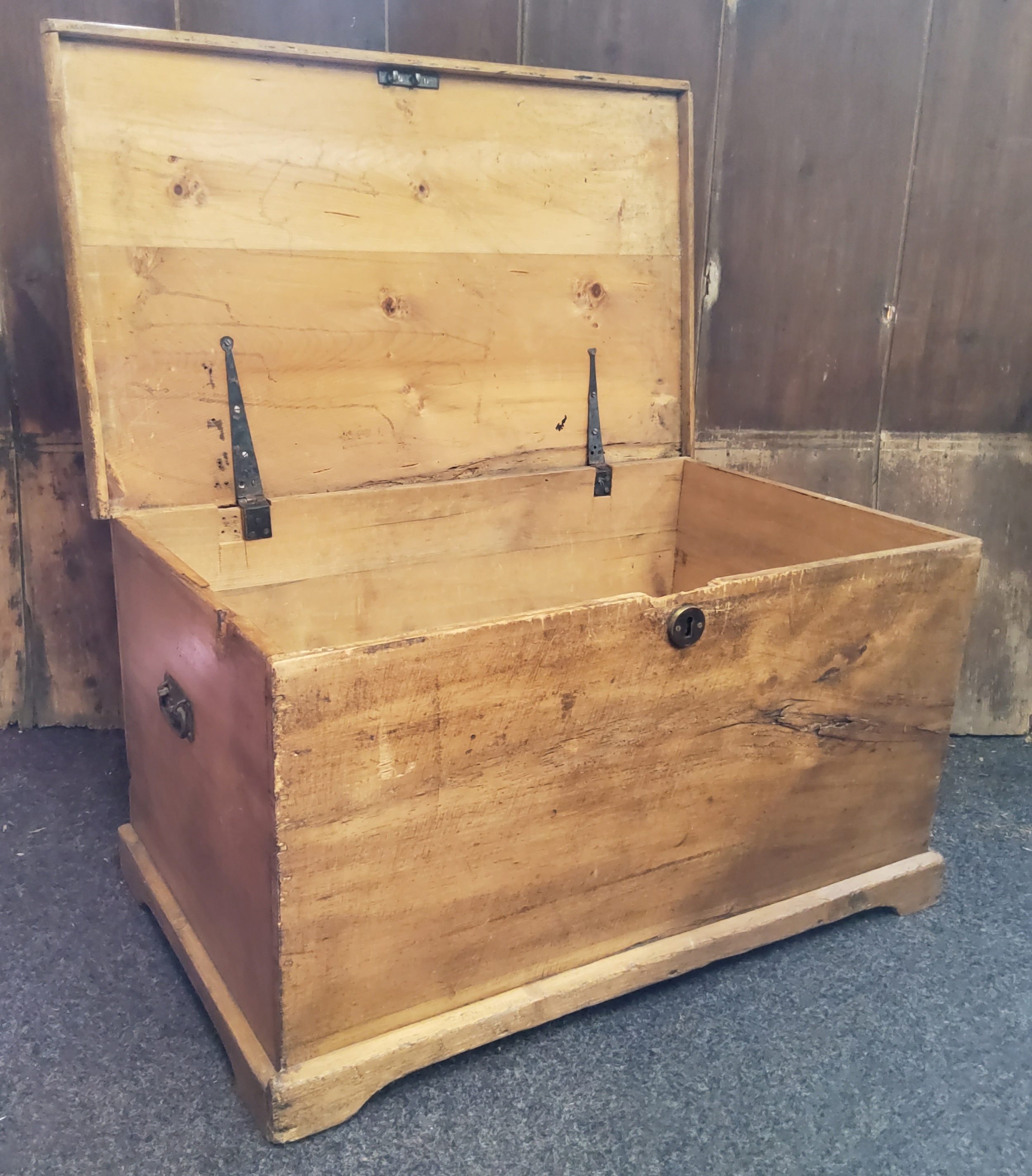 An early 20th century rectangular pine blanket box, 46cm high, 84cm wide - Image 2 of 6