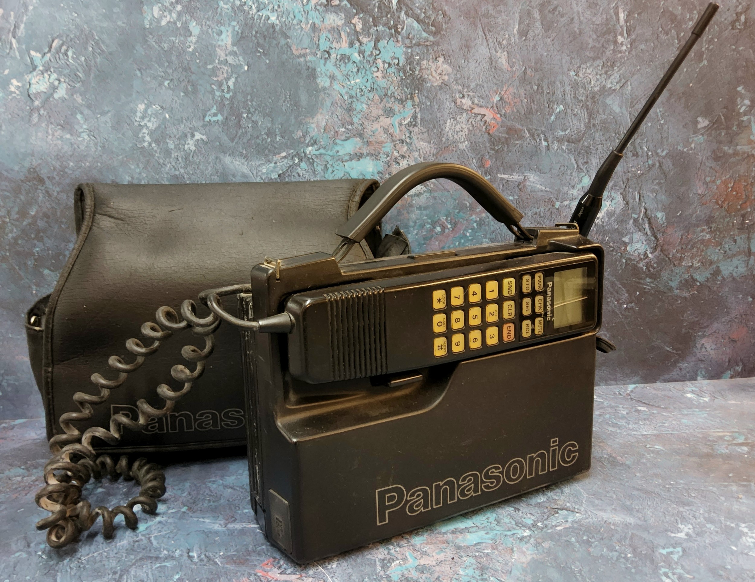 Mobile Phone History - an early Panasonic mobile telephone, type EF-6151EB;   a Panasonic Colour - Image 2 of 2