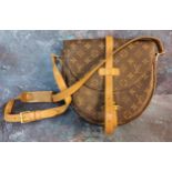 A Louis Vuitton style GM monogram Chantily shoulder cross body bag