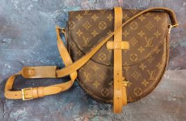 A Louis Vuitton style GM monogram Chantily shoulder cross body bag