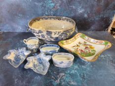 Blue and White - a pair of pearl ware pickle dishes;  a Spode Italian pattern patty pan;