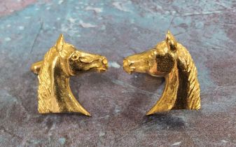 A pair of 9ct gold horse head cufflinks, JS, Sheffield 13g (VAT on Hammer price)