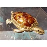 A novelty plated vesta case, as a turtle, 5cm long