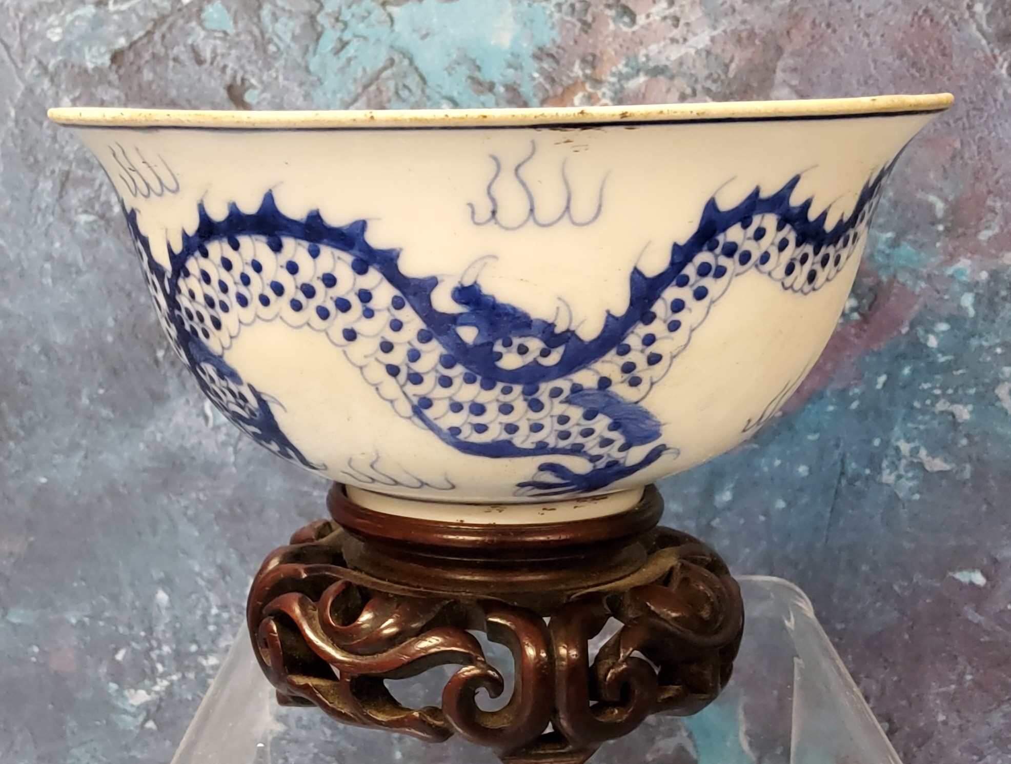 A 19th century Chinese bowl, the exterior in cobalt blue with the dragon chasing the flaming - Image 4 of 4