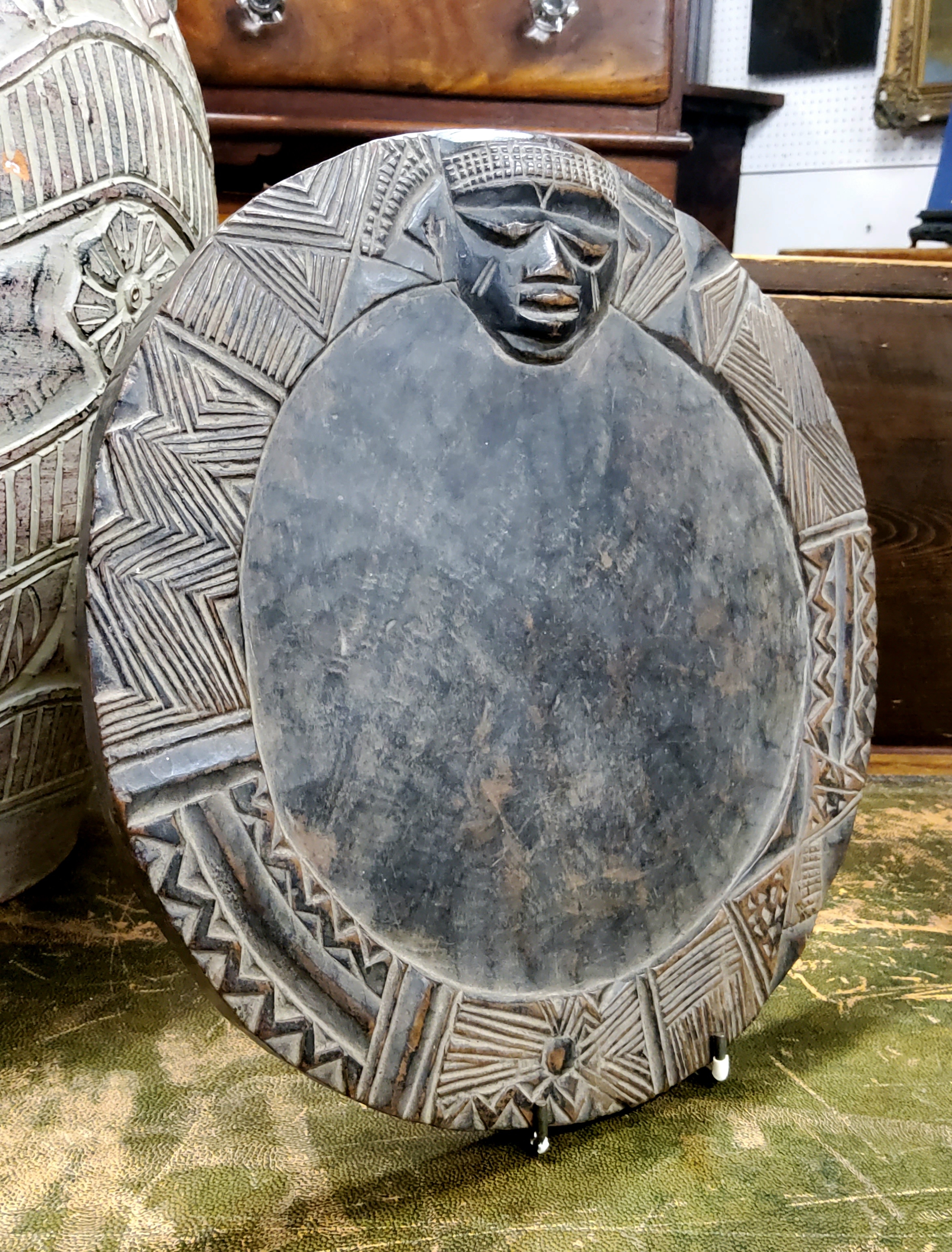 Tribal Art - A Yoruba ifa divination tray, late 19th/ early 20th century, bold geometric panel - Image 2 of 2