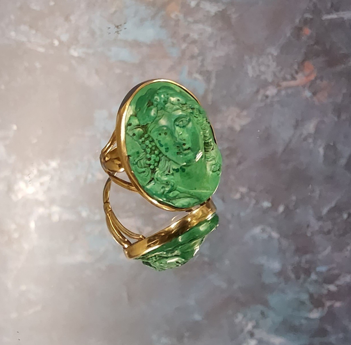 A 9ct gold green lava cameo ring, the oval lava cameo depicting a Greek maiden, 26 x 20mm, size M - Image 2 of 2