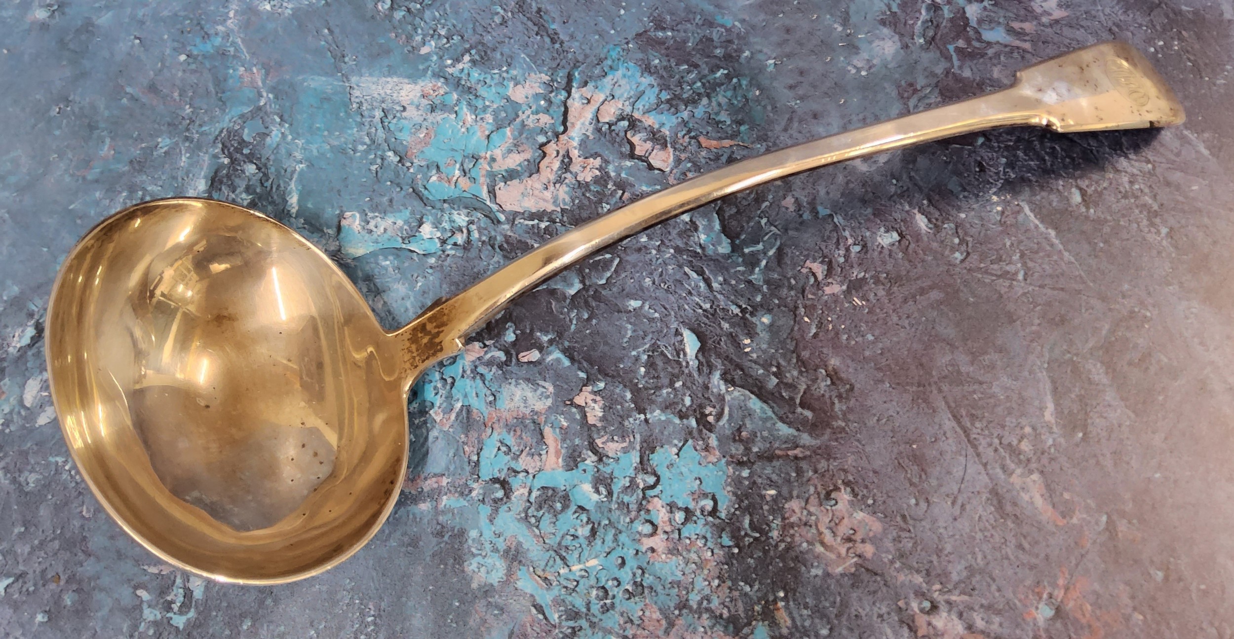 A George IV Fiddle pattern soup ladle, Thomas Wilkes Barker, London 1820, 242g, 7.5toz - Image 2 of 3