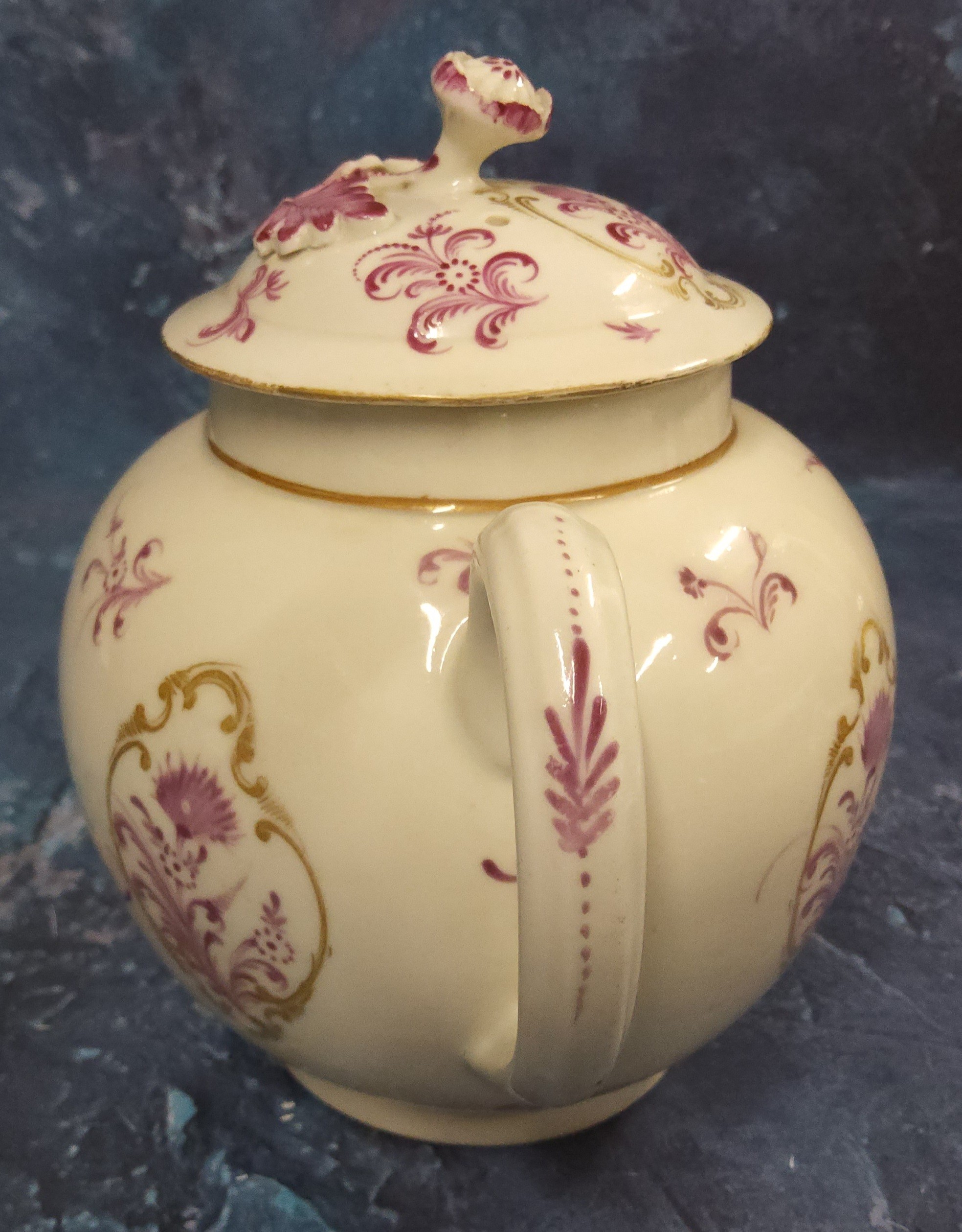 A Worcester globular teapot and cover,  painted in Meissen style with puce flowers in gilt - Image 4 of 6