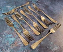 A set of nine silver Hanoverian pattern forks, Aiken Brothers, Sheffield 1929, 462g, 14.8toz