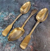 A pair of silver Fiddle table spoons, Edinburgh 1820;  another, Edinburgh 1818, 241g, 7.7toz