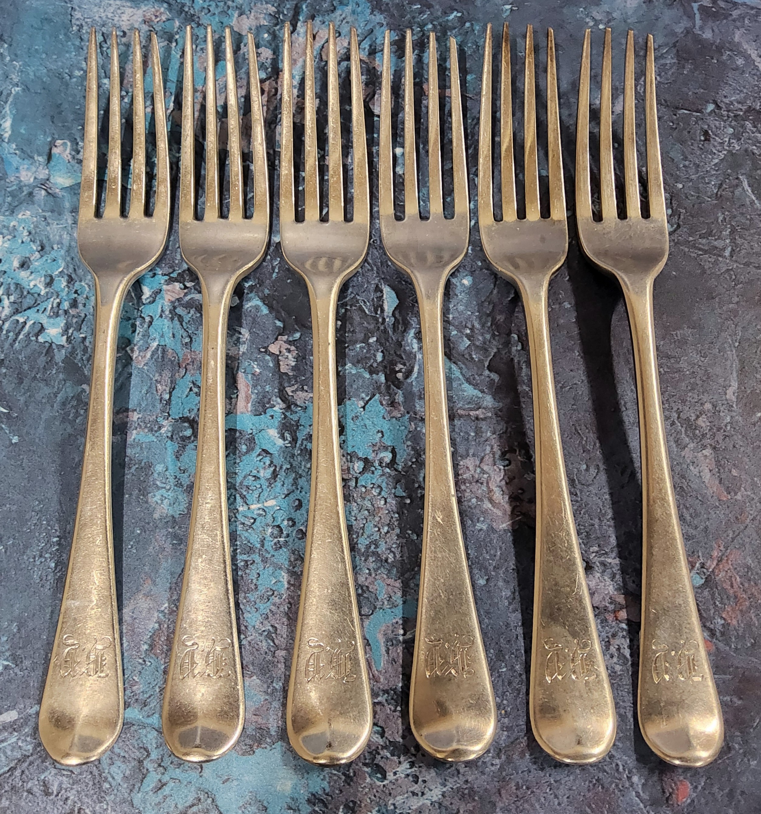 A set of six George III Hanoverian pattern table forks, Richard Crossley, London 1804, 406g, 14oz