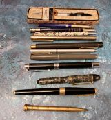 A Waterman's pen, 14ct nib;  others, Parker;  Fuliwen;  etc