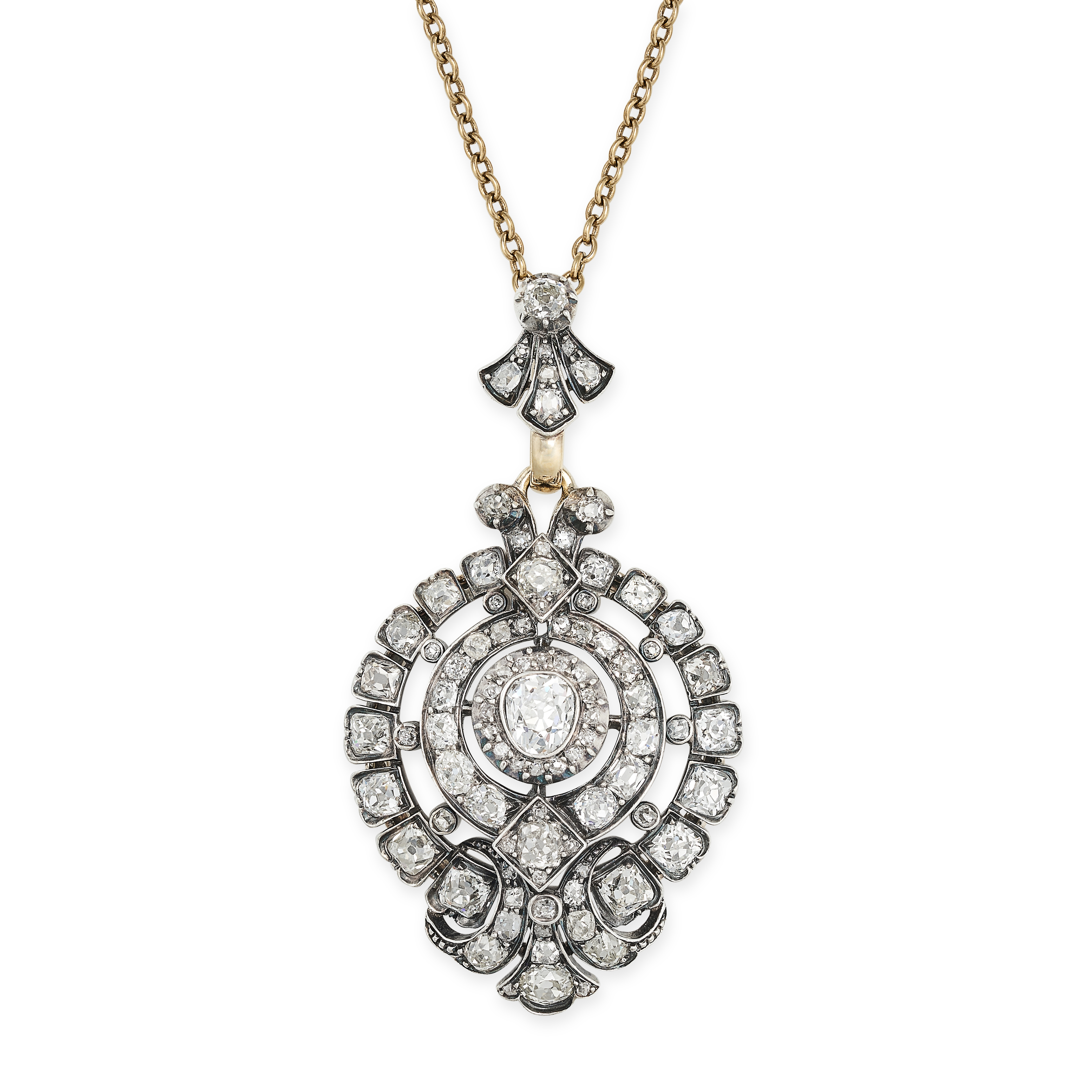 AN ANTIQUE VICTORIAN DIAMOND PENDANT NECKLACE, 19TH CENTURY AND LATER in yellow gold, the pendant...