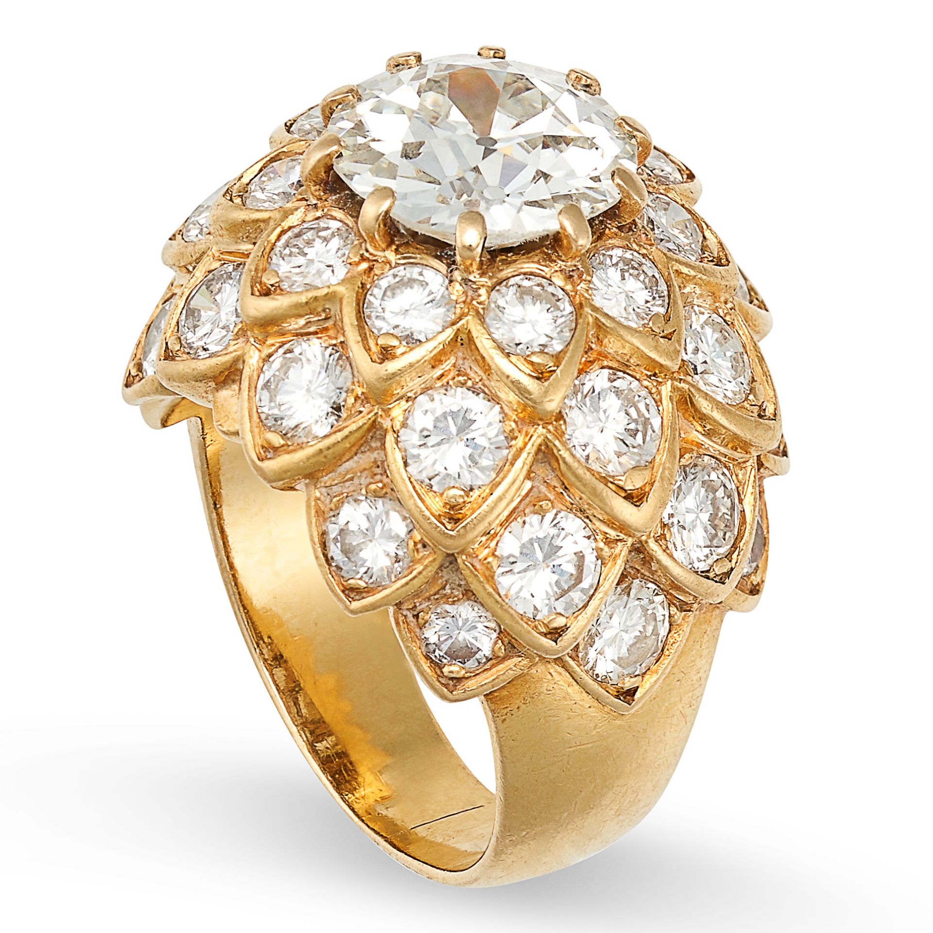 RENE BOIVIN, A DIAMOND BOMBE RING in 18ct yellow gold, set to the centre with an old European cut... - Bild 2 aus 2