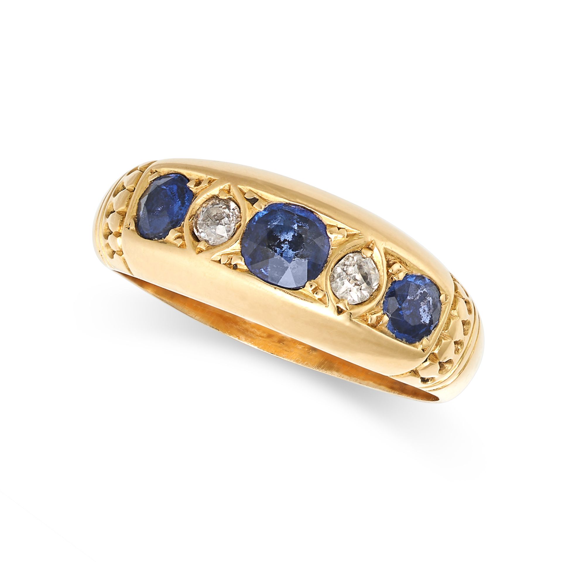 AN ANTIQUE SAPPHIRE AND DIAMOND FIVE STONE RING in yellow gold, set with a row of alternating rou...