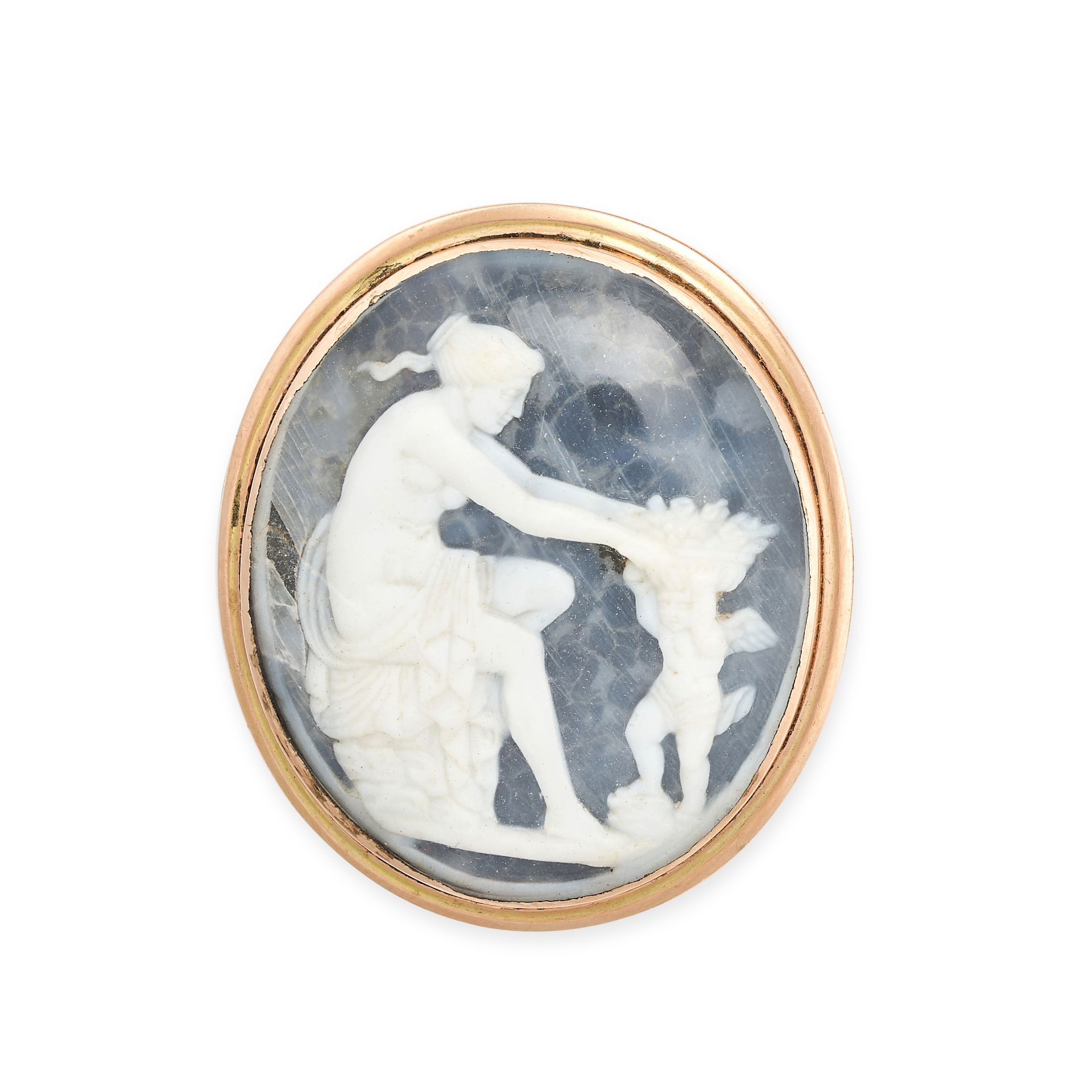 AN ANTIQUE CAMEO BROOCH in yellow gold, the oval shell cameo carved to depict the goddess Venus r...