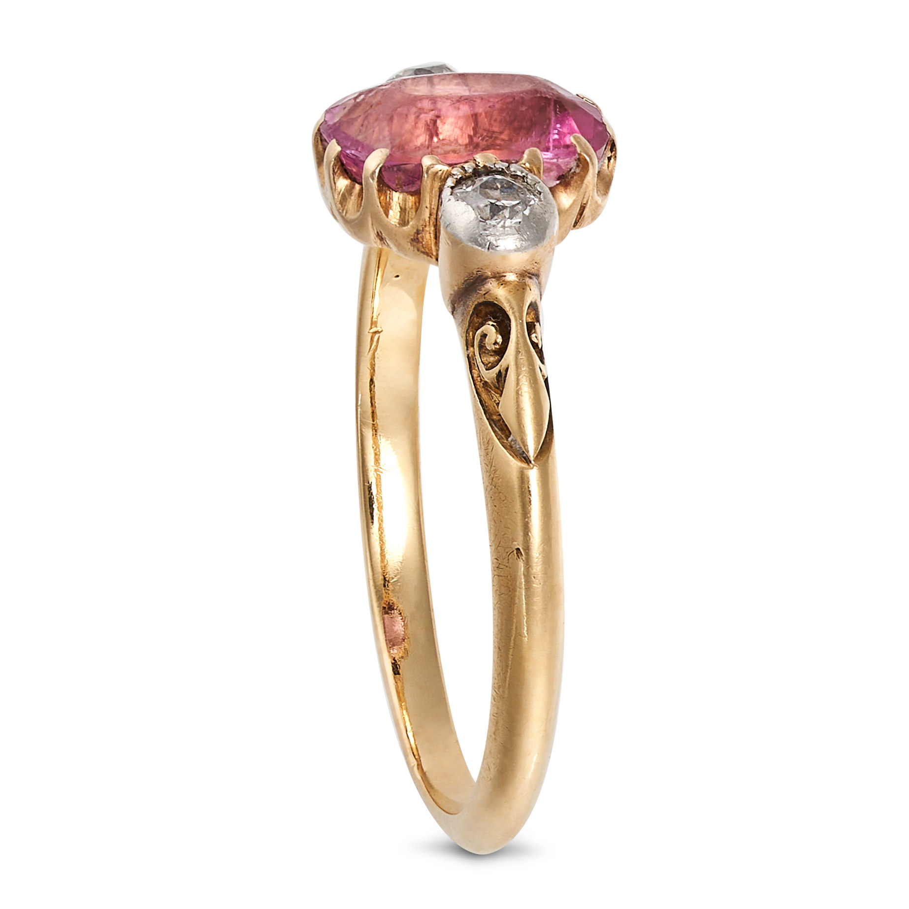AN ANTIQUE PINK SAPPHIRE AND DIAMOND RING in 18ct yellow gold, set with a cushion cut pink sapphi... - Image 2 of 2