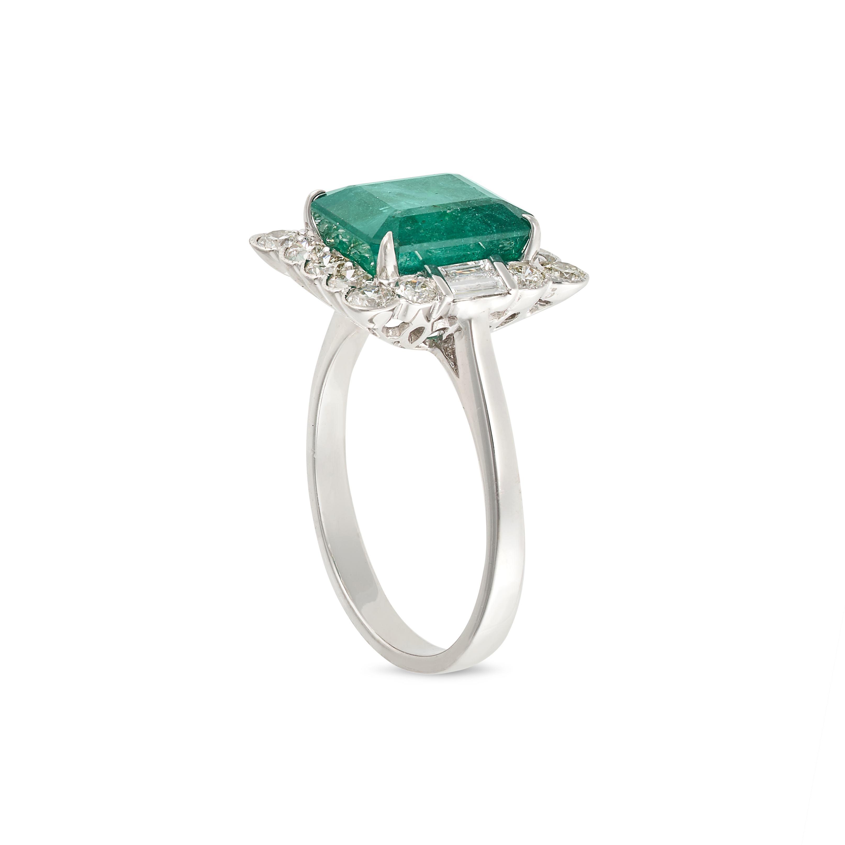 AN EMERALD AND DIAMOND CLUSTER RING in 18ct white gold, set with an octagonal step cut emerald of... - Image 2 of 2