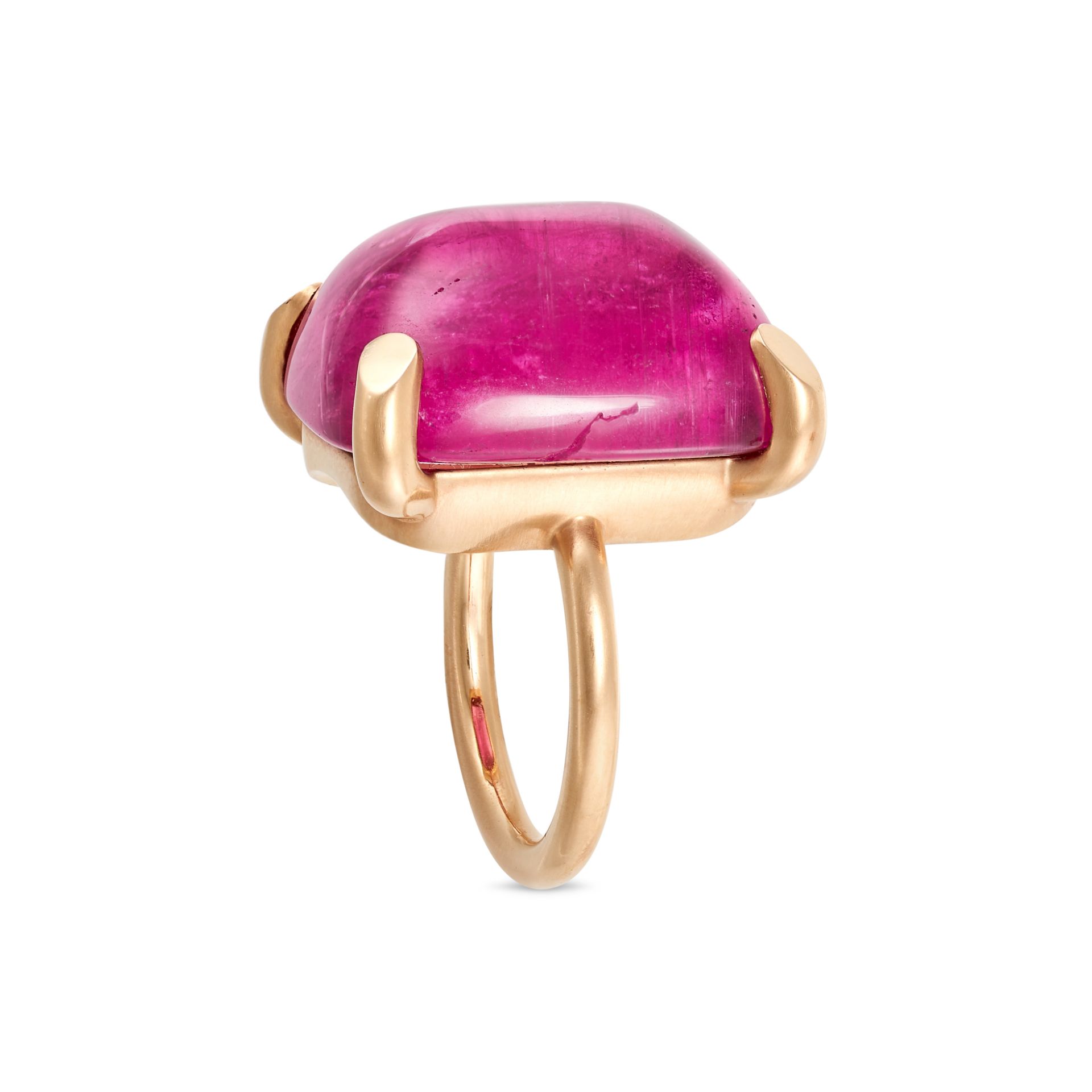 A PINK TOURMALINE RING in 18ct rose gold, set with a sugarloaf cabochon pink tourmaline of 38.33 ... - Image 2 of 2