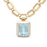 A VINTAGE FRENCH AQUAMARINE NECKLACE in 18ct yellow and white gold, comprising a series of fancy ...