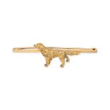 AN ANTIQUE GOLD DOG BAR BROOCH in 15ct yellow gold, designed as a golden retriever, stamped 15CT,...