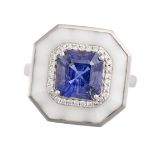 AN IOLITE, AGATE AND DIAMOND RING in 18ct white gold, set with an octagonal step cut iolite of 1....