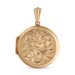 AN ANTIQUE GOLD LOCKET PENDANT in 9ct yellow gold, the circular hinged locket with an engraved de...