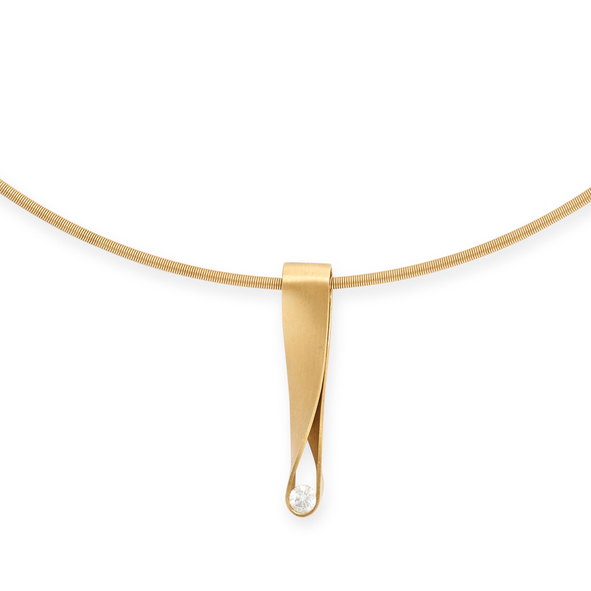 A DIAMOND PENDANT NECKLACE in 18ct yellow gold, comprising a twisted pendant set with a round bri...