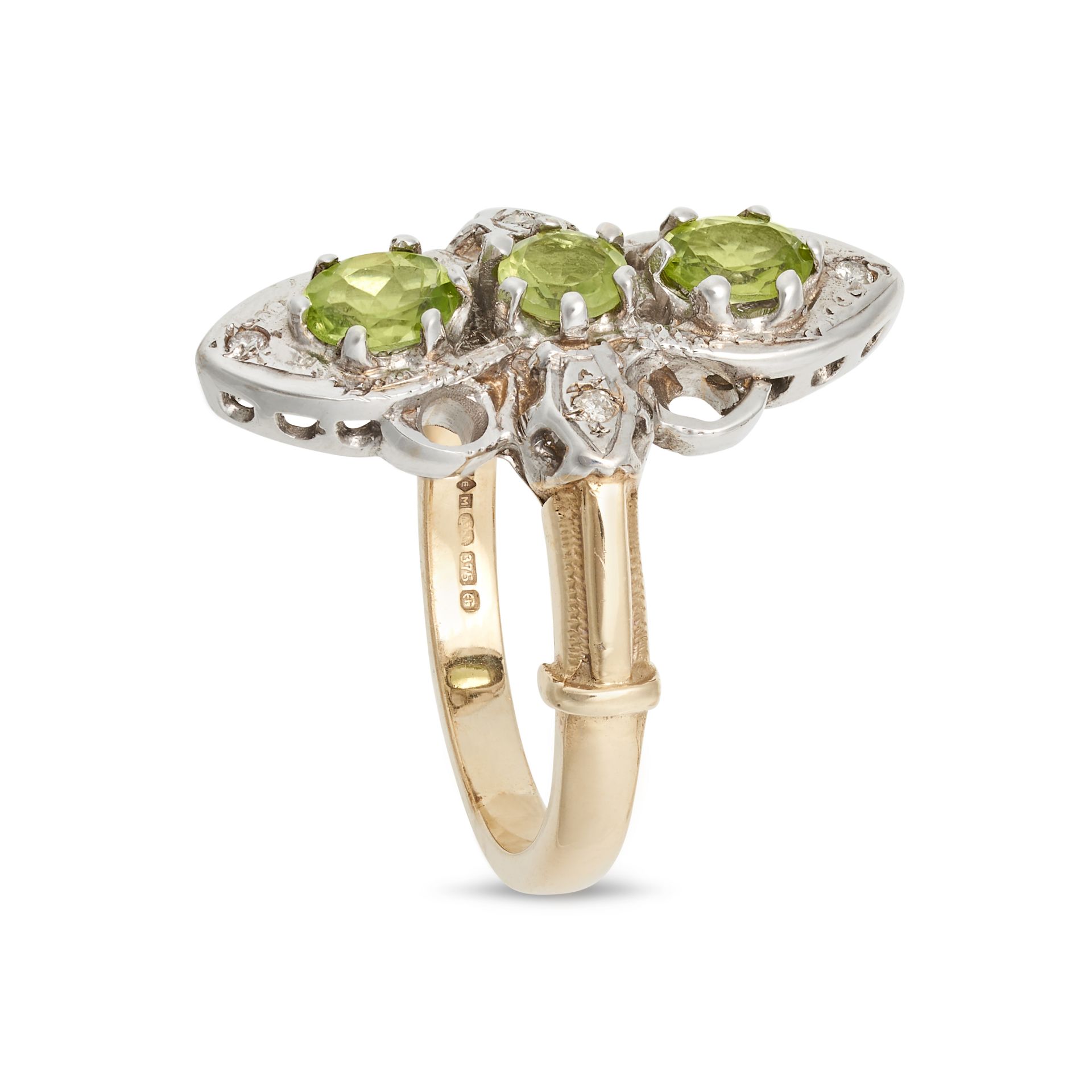 A PERIDOT AND DIAMOND DRESS RING in 9ct white and yellow gold, set with round and oval cut perido... - Bild 2 aus 2