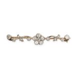 AN ANTIQUE DIAMOND FLOWER BAR BROOCH, EARLY 20TH CENTURY in yellow gold and silver, in foliate de...