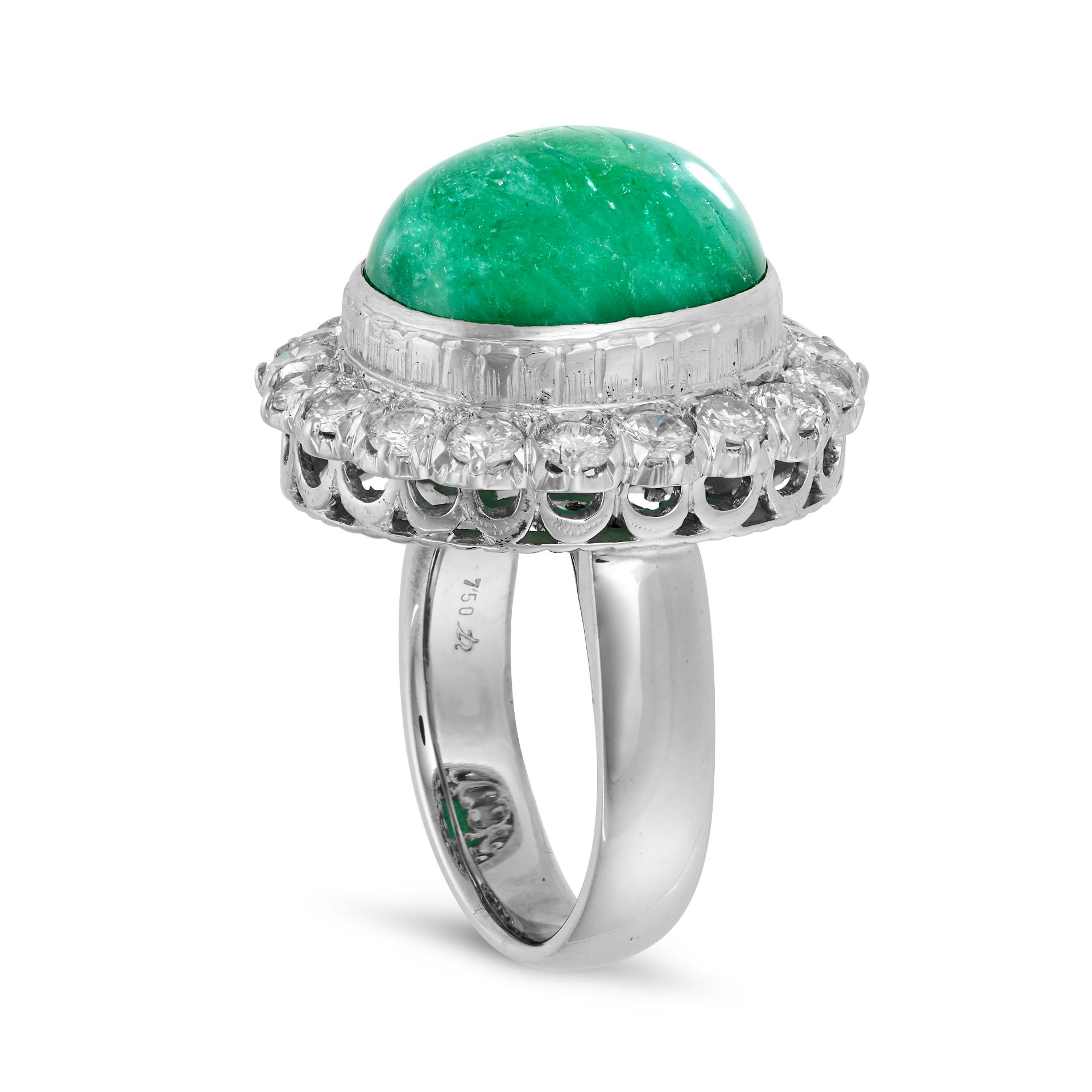 AN EMERALD AND DIAMOND CLUSTER RING in 18ct white gold, set with an oval cabochon emerald of appr... - Image 2 of 2