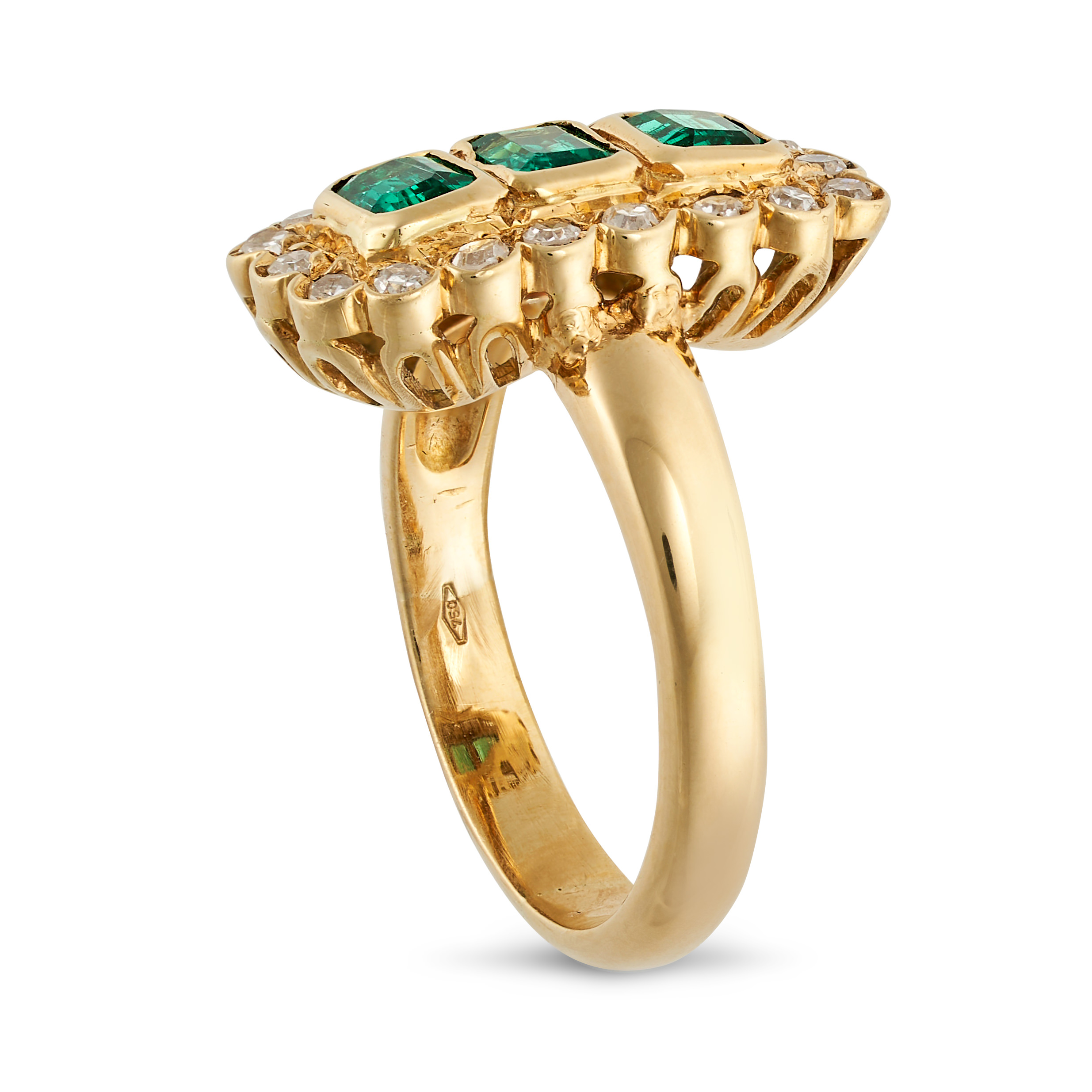 AN EMERALD AND DIAMOND DRESS RING in 18ct yellow gold, set with three octagonal step cut emeralds... - Image 2 of 2