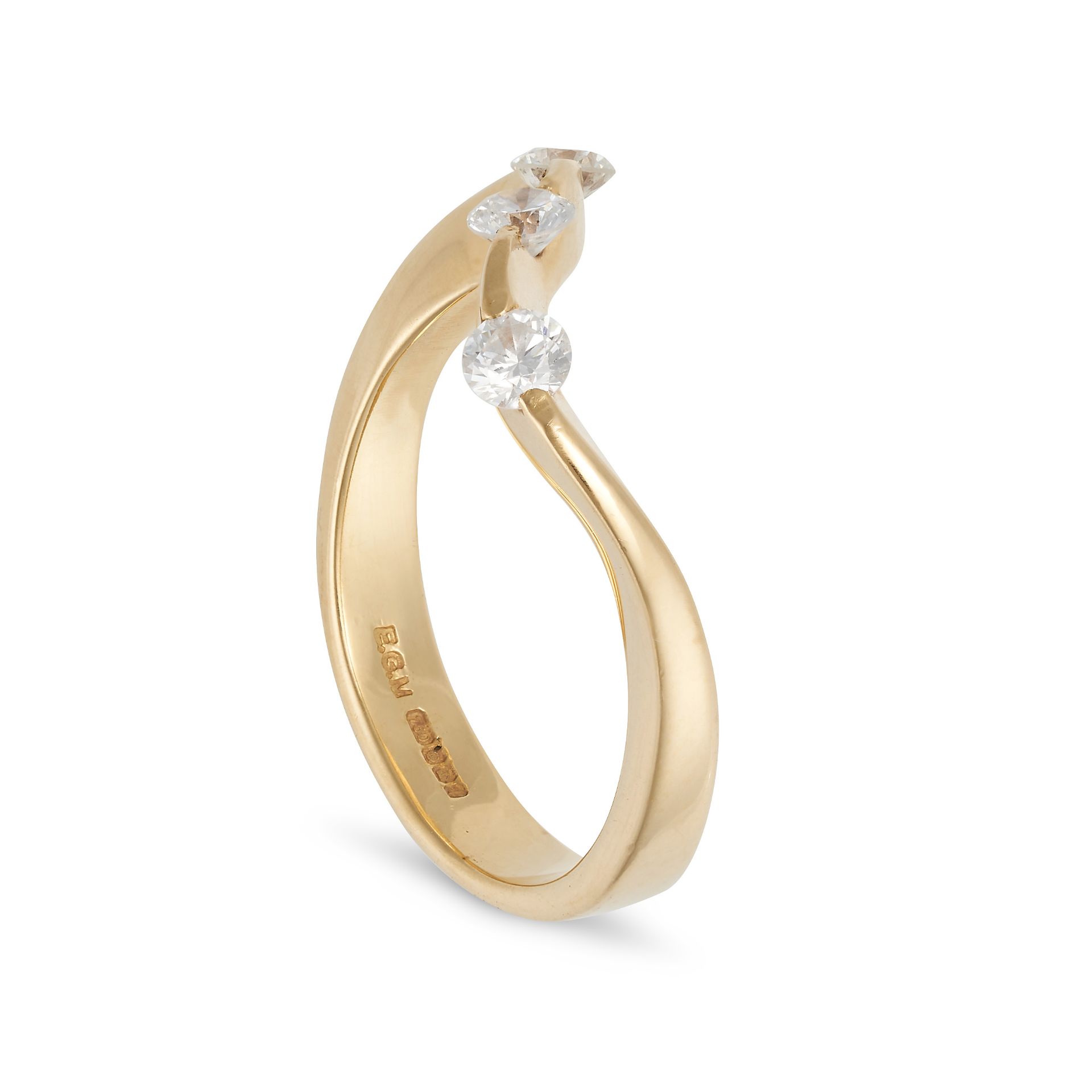 NO RESERVE - A DIAMOND DRESS RING in 18ct yellow gold, in a wave design set with three round bril... - Image 2 of 2