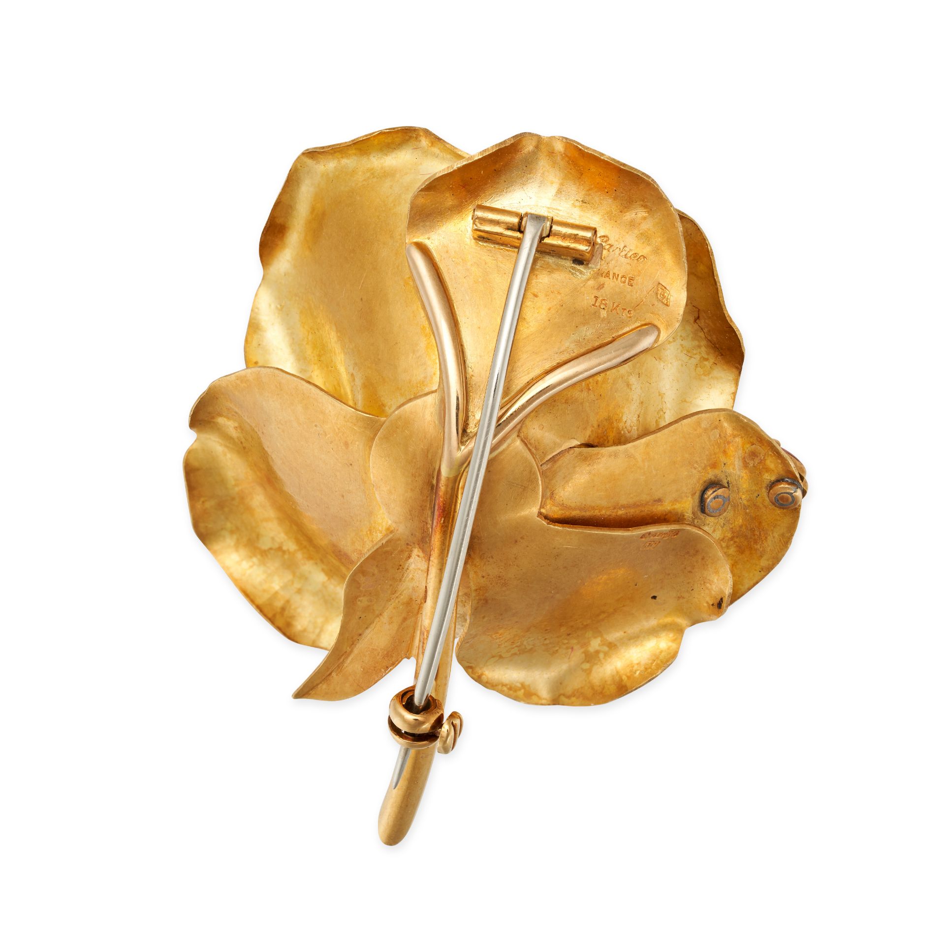 CARTIER, A VINTAGE ROSE AND LADYBIRD BROOCH in 18ct yellow gold and enamel, designed as a floweri... - Image 2 of 2