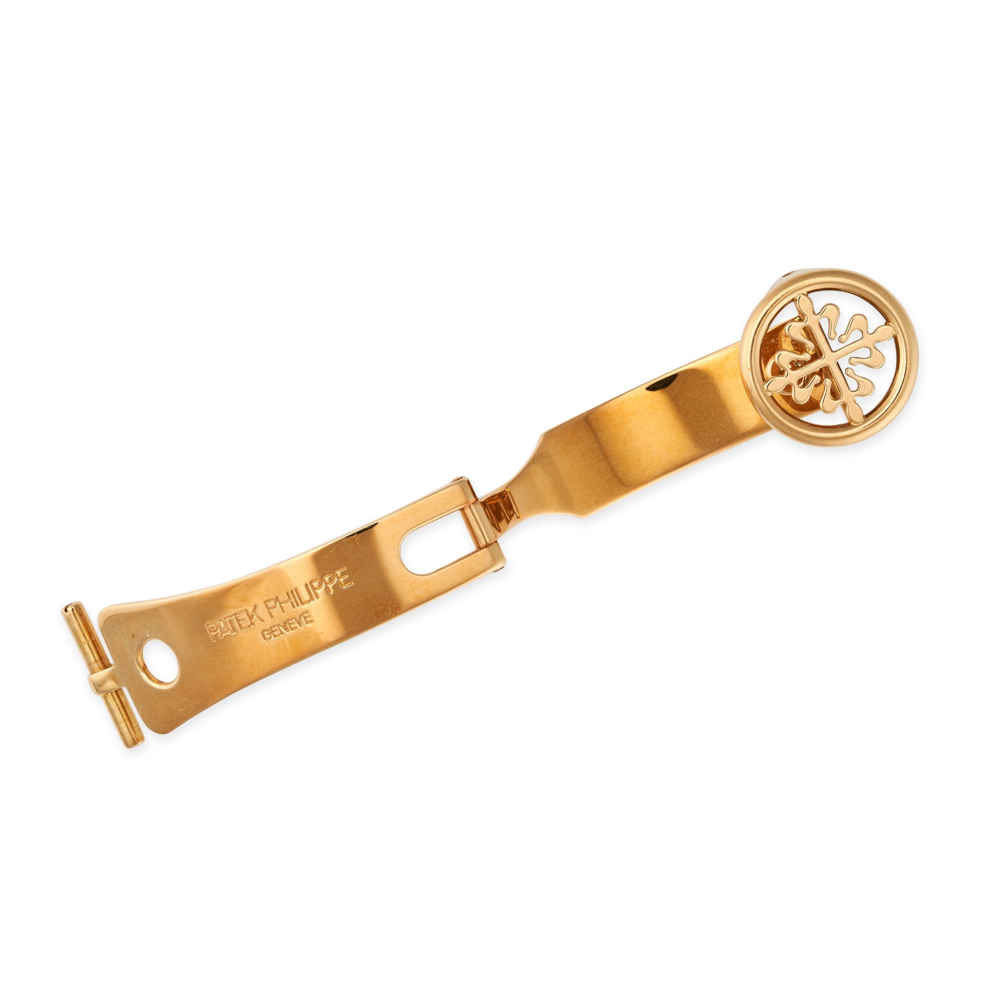 PATEK PHILIPPE - A PATEK PHILIPPE DEPLOYMENT / DEPLOYANT CLASP AND BUCKLE in 18ct yellow gold, de...