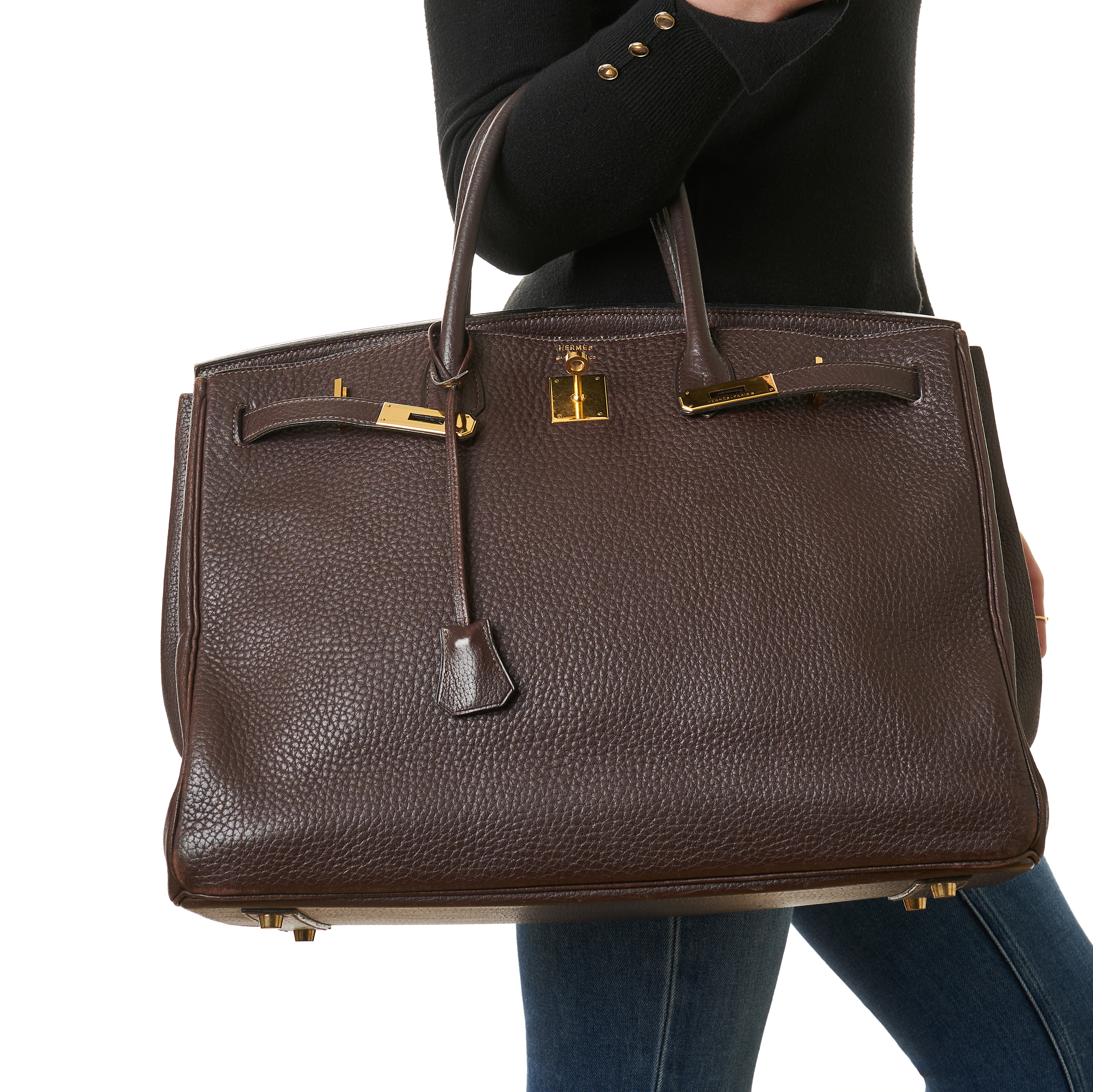 HERMES CHOCOLATE BIRKIN 40 BAG Condition grade C+.  Produced in 1997. 40cm long, 30cm high. Top... - Image 4 of 5