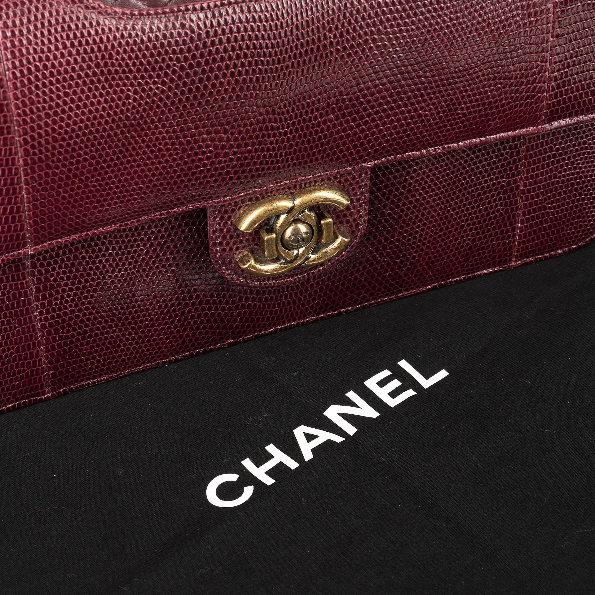 CHANEL PERFECT EDGE LIZARD FLAP BAG Condition grade A. Produced between 2013 and 2014. 27cm lon... - Image 5 of 6