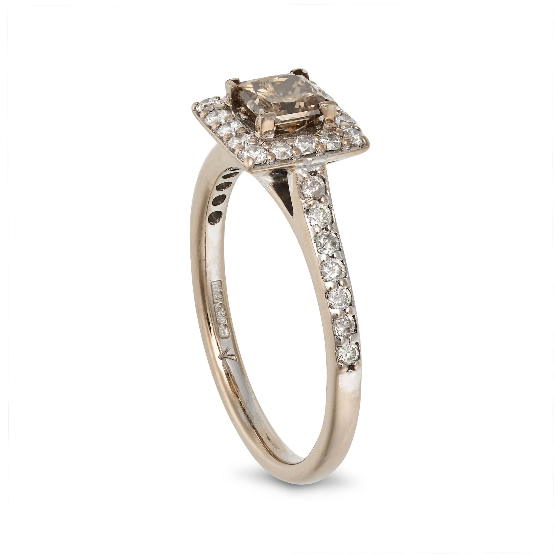 A BROWN AND WHITE DIAMOND CLUSTER RING in 18ct white gold, set with a princess cut brown diamond ... - Image 2 of 2