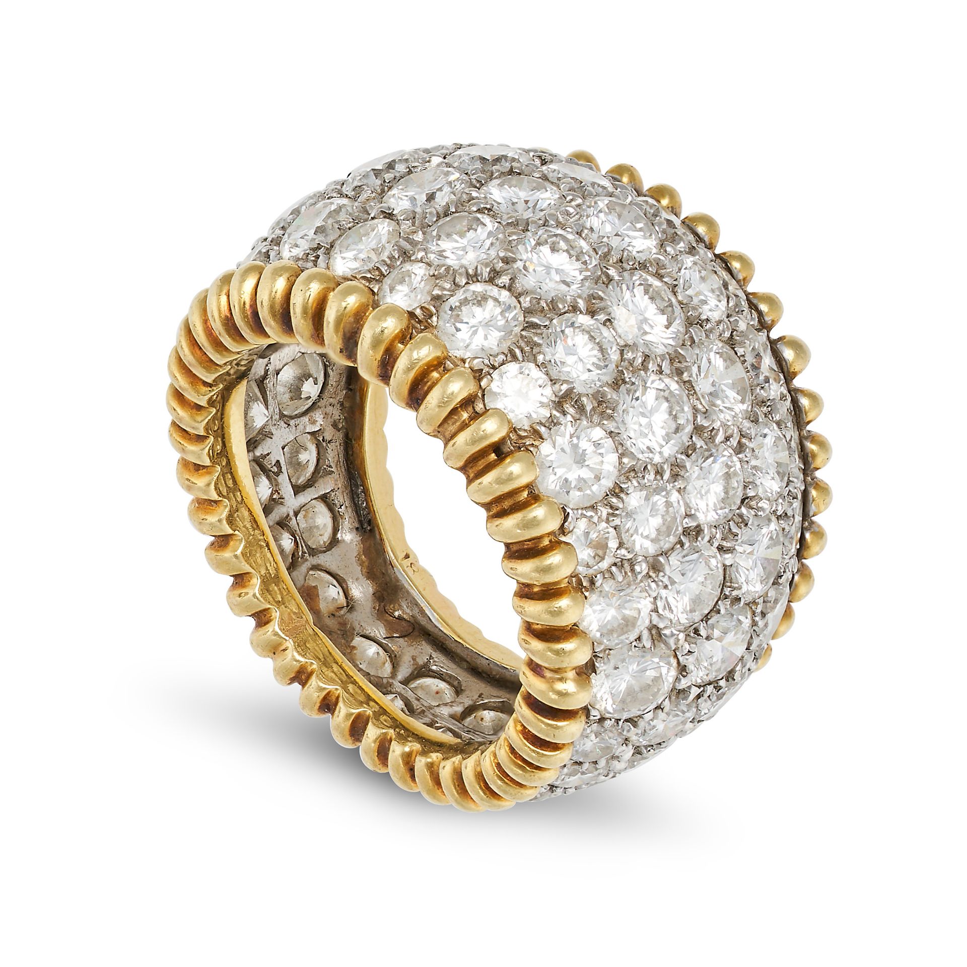 A DIAMOND DRESS RING in yellow and white gold, the tapering band pave throughout with round brill... - Bild 2 aus 2