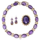 AN ANTIQUE AMETHYST RIVIERE NECKLACE, BROOCH AND EARRINGS SUITE in yellow gold, comprising a rivi...