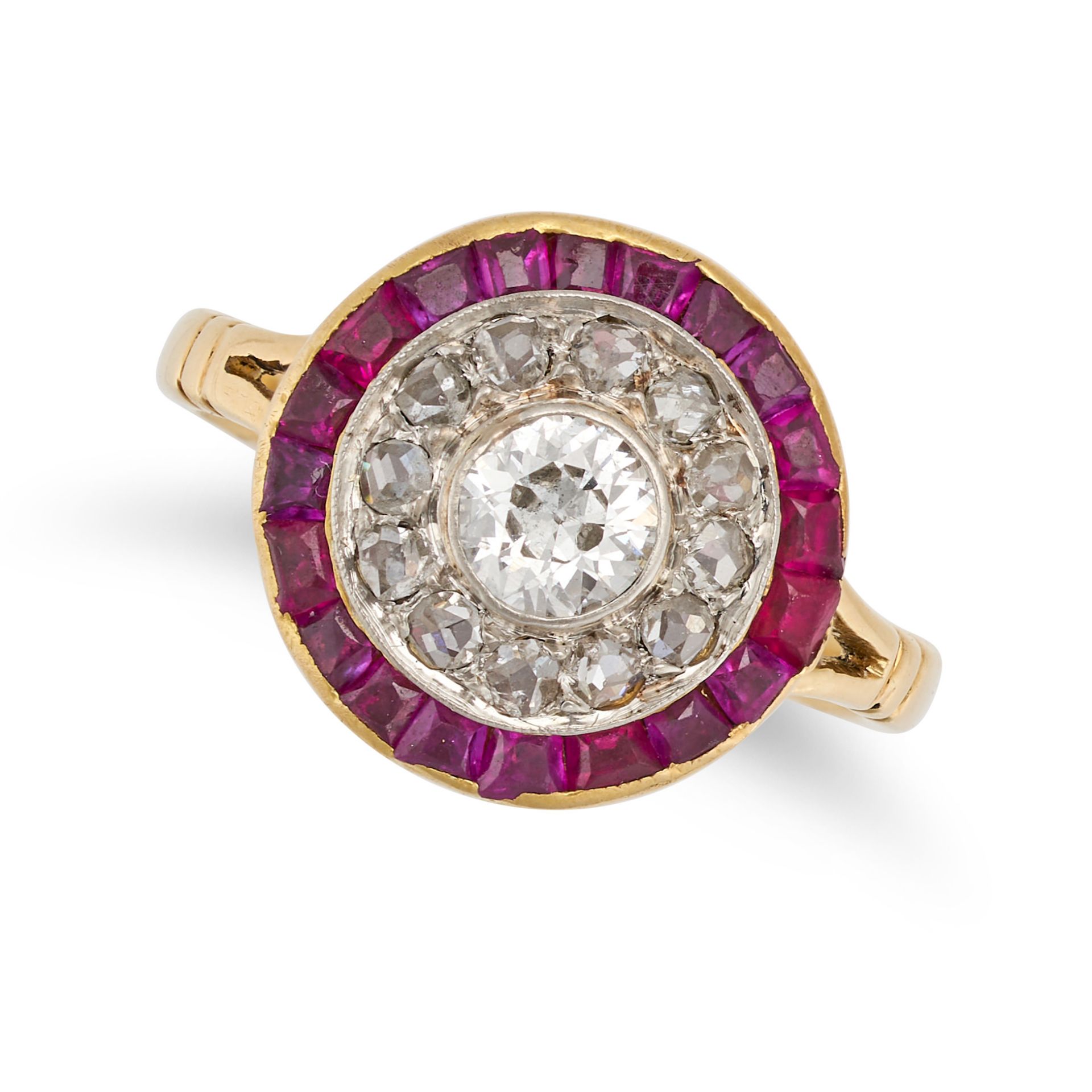 A RUBY AND DIAMOND TARGET RING in yellow gold, set to the centre with an old European cut diamond... - Bild 2 aus 2