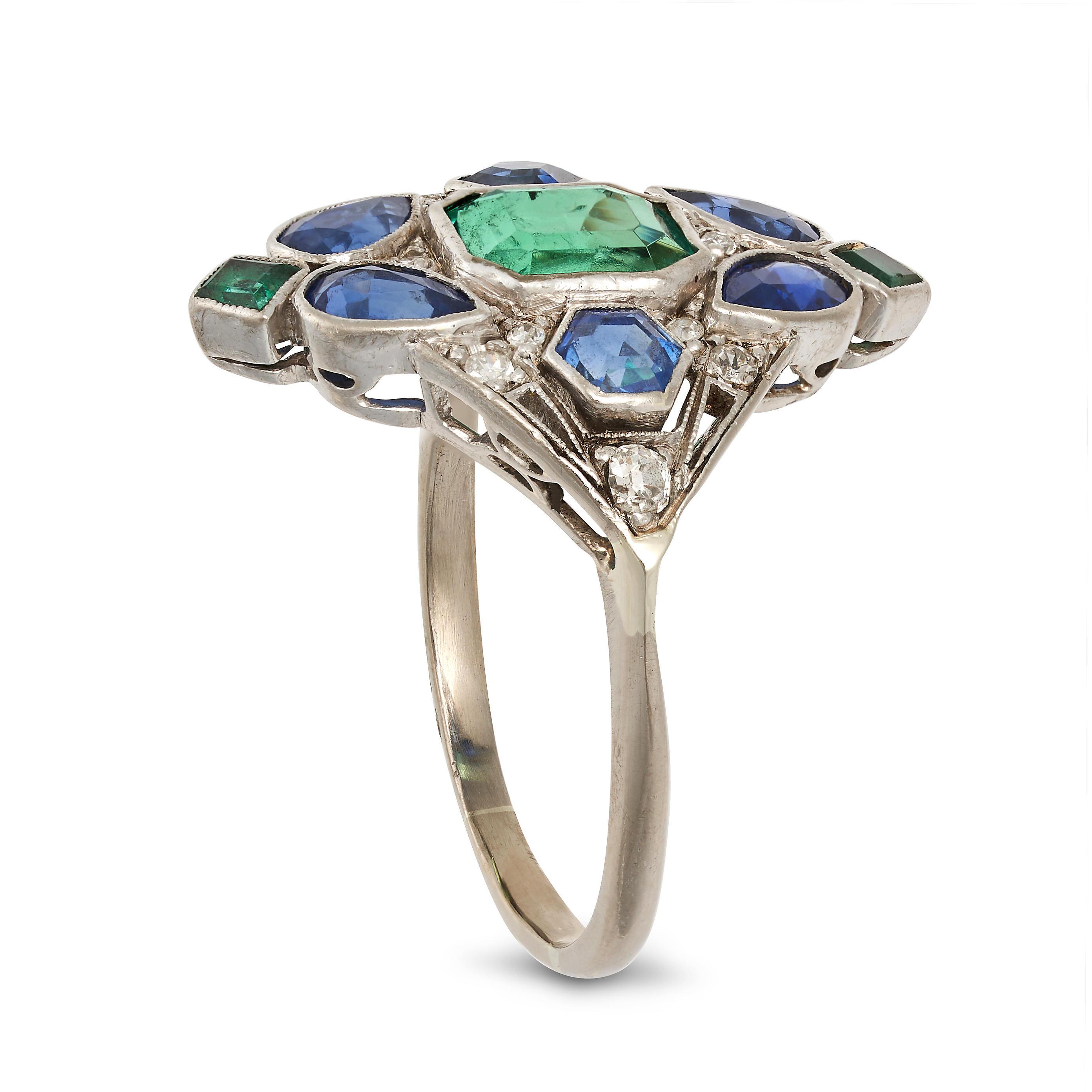 AN EMERALD, SAPPHIRE AND DIAMOND RING in white gold, set with an octagonal step cut emerald of ap... - Image 2 of 2