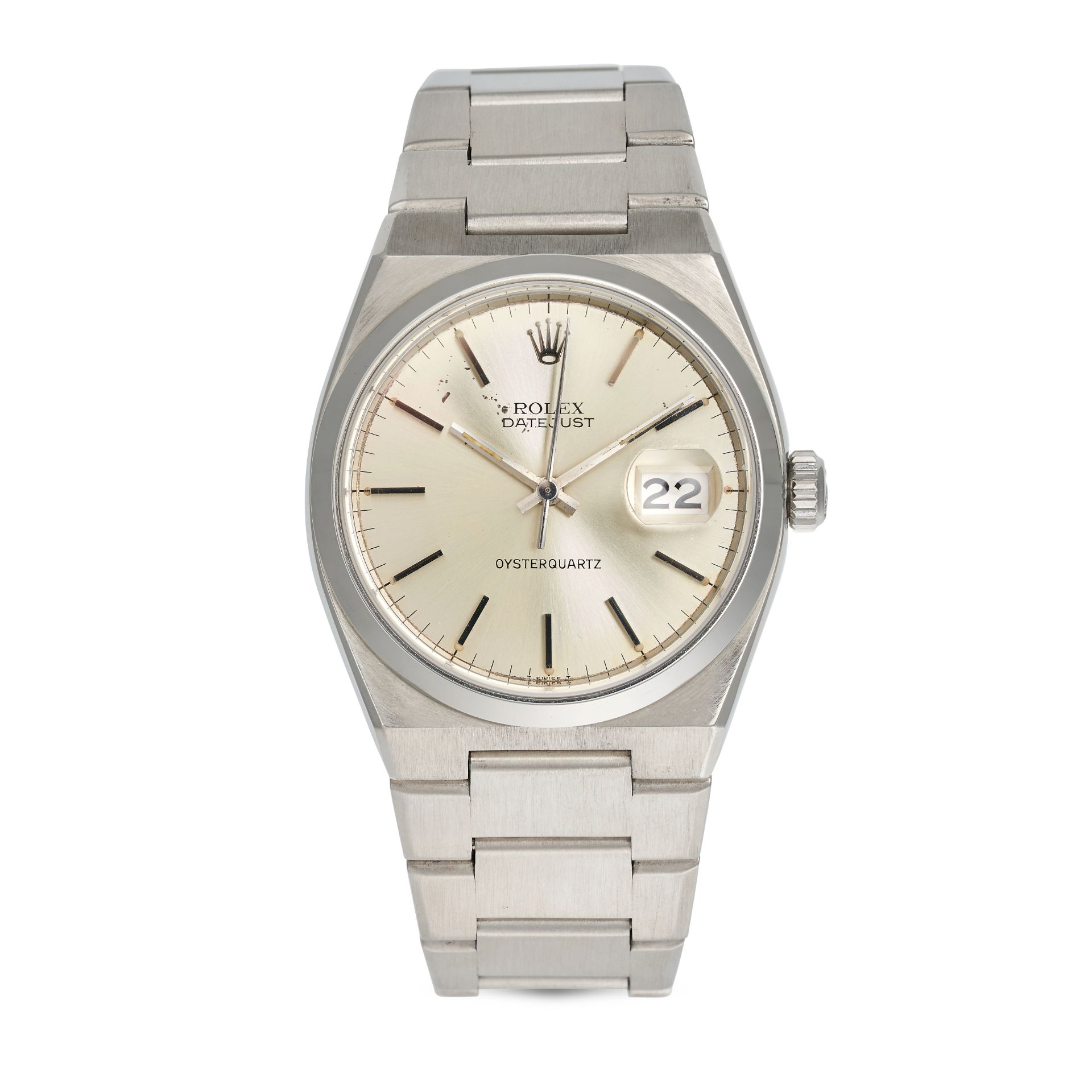 ROLEX - A ROLEX DATEJUST OYSTERQUARTZ WRISTWATCH in stainless steel, 17000, serial 523XXXX, c.197...