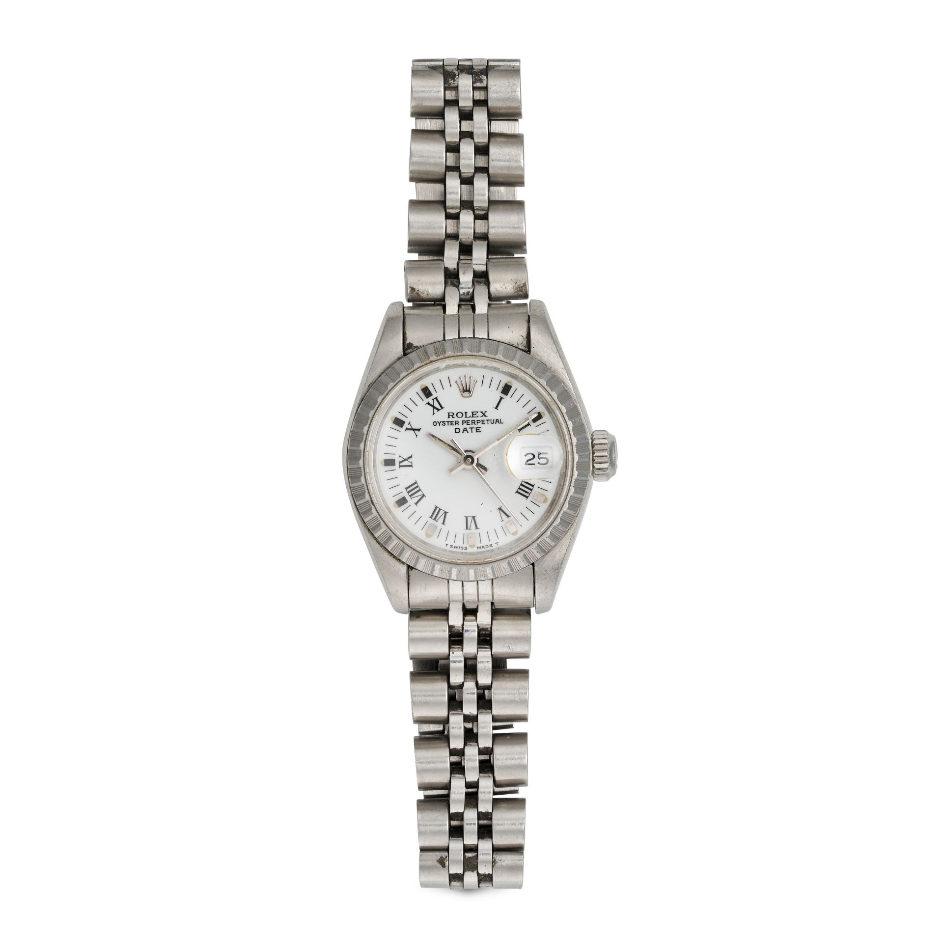 ROLEX - A LADIES ROLEX OYSTER PERPETUAL DATE WRISTWATCH in stainless steel, 69240, serial R77XXXX...
