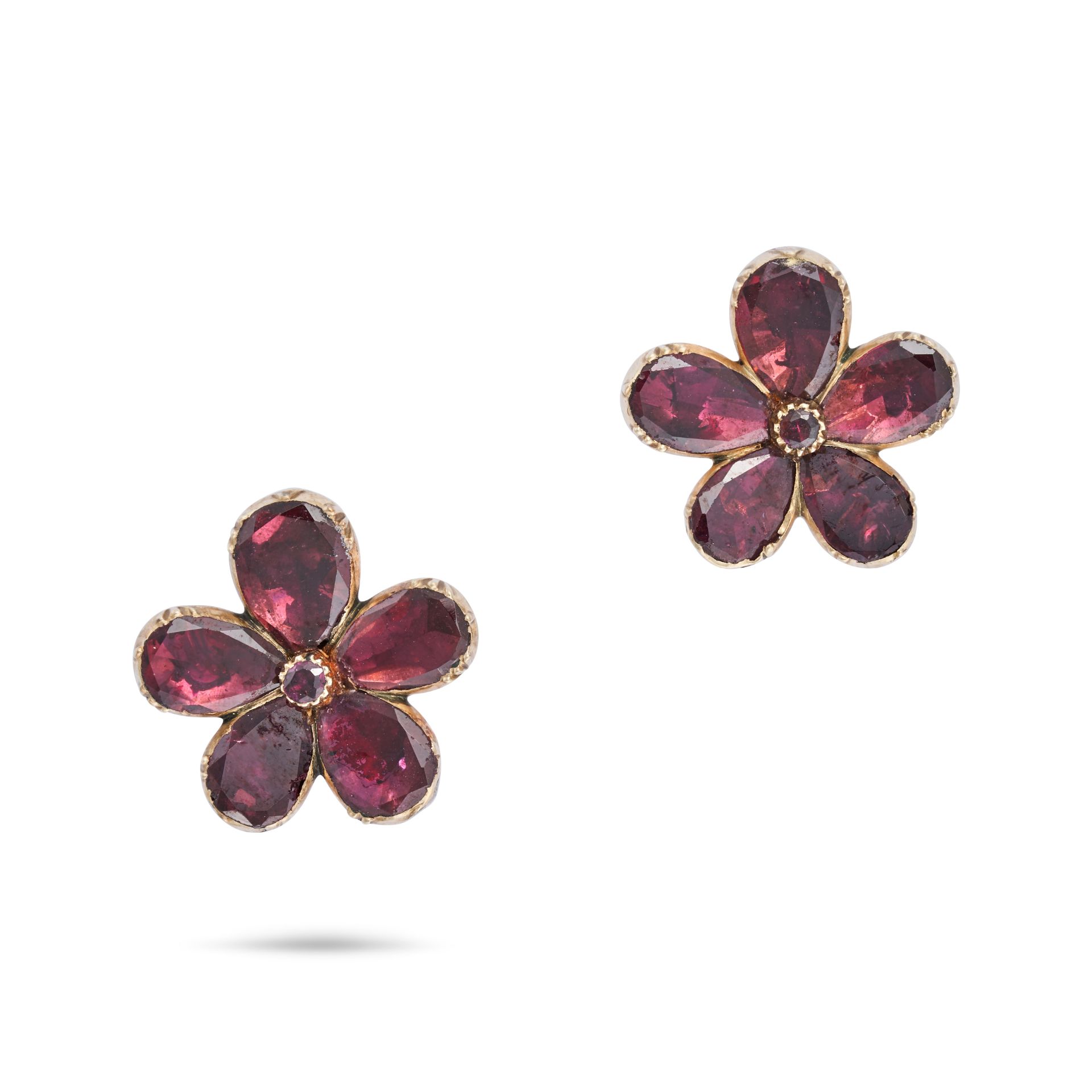 A PAIR OF GARNET FLOWER STUD EARRINGS in 12ct yellow gold, set with pear cut and round cut garnet...