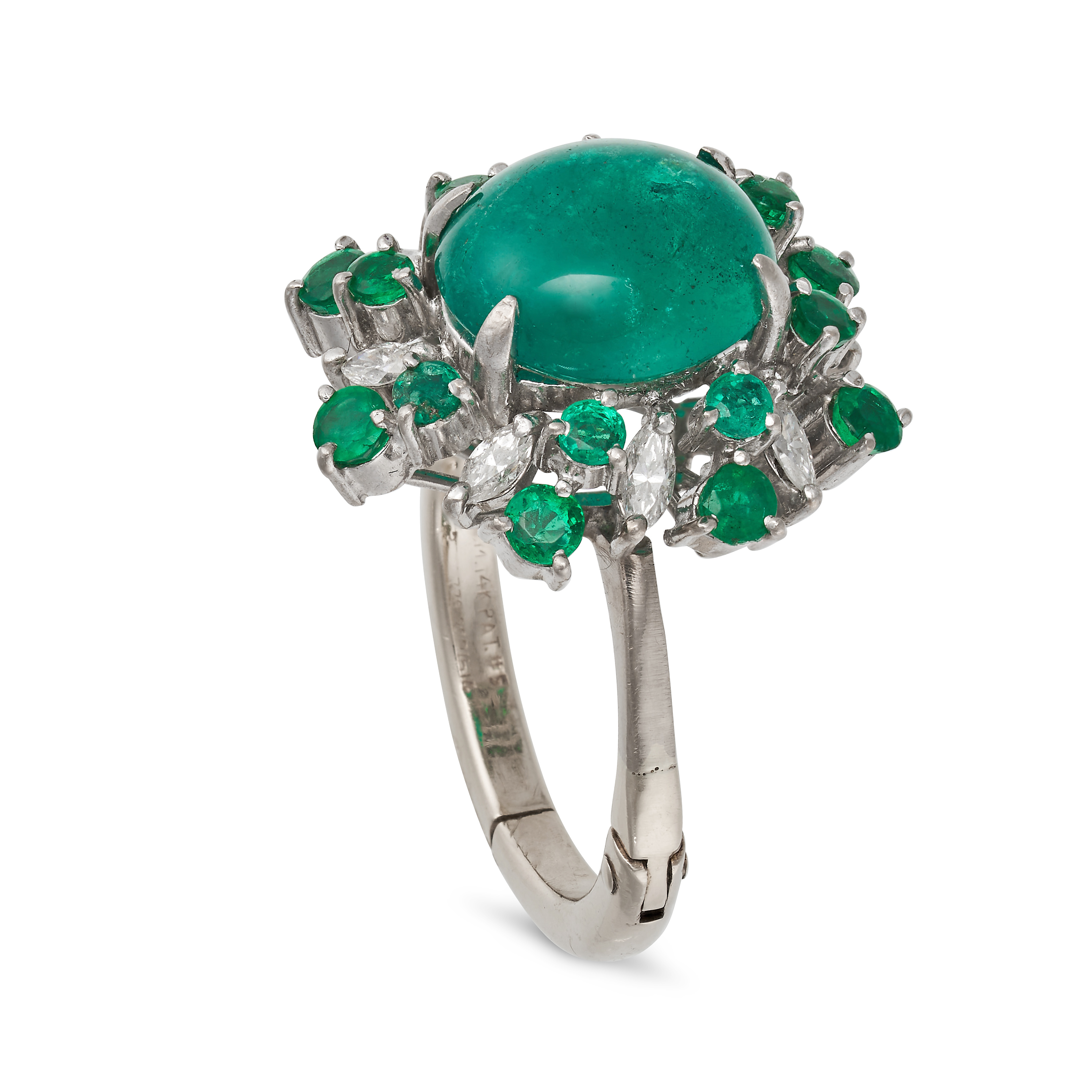 AN EMERALD AND DIAMOND CLUSTER RING in 14ct white gold, set with a cabochon emerald of 4.16 carat... - Image 2 of 2