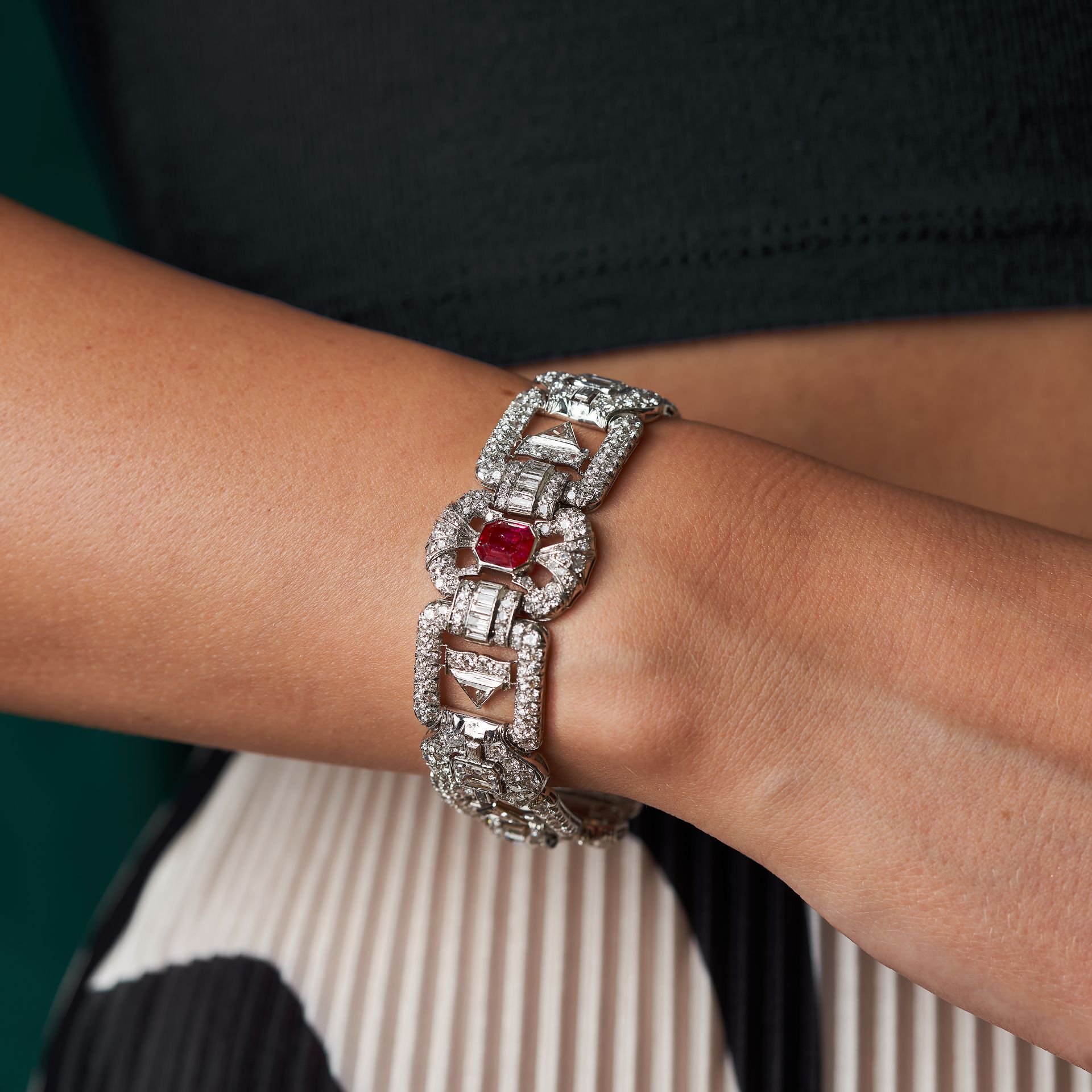 A FINE BURMA NO HEAT RUBY AND DIAMOND BRACELET, CIRCA 1940 in white gold and platinum, comprising... - Image 2 of 2