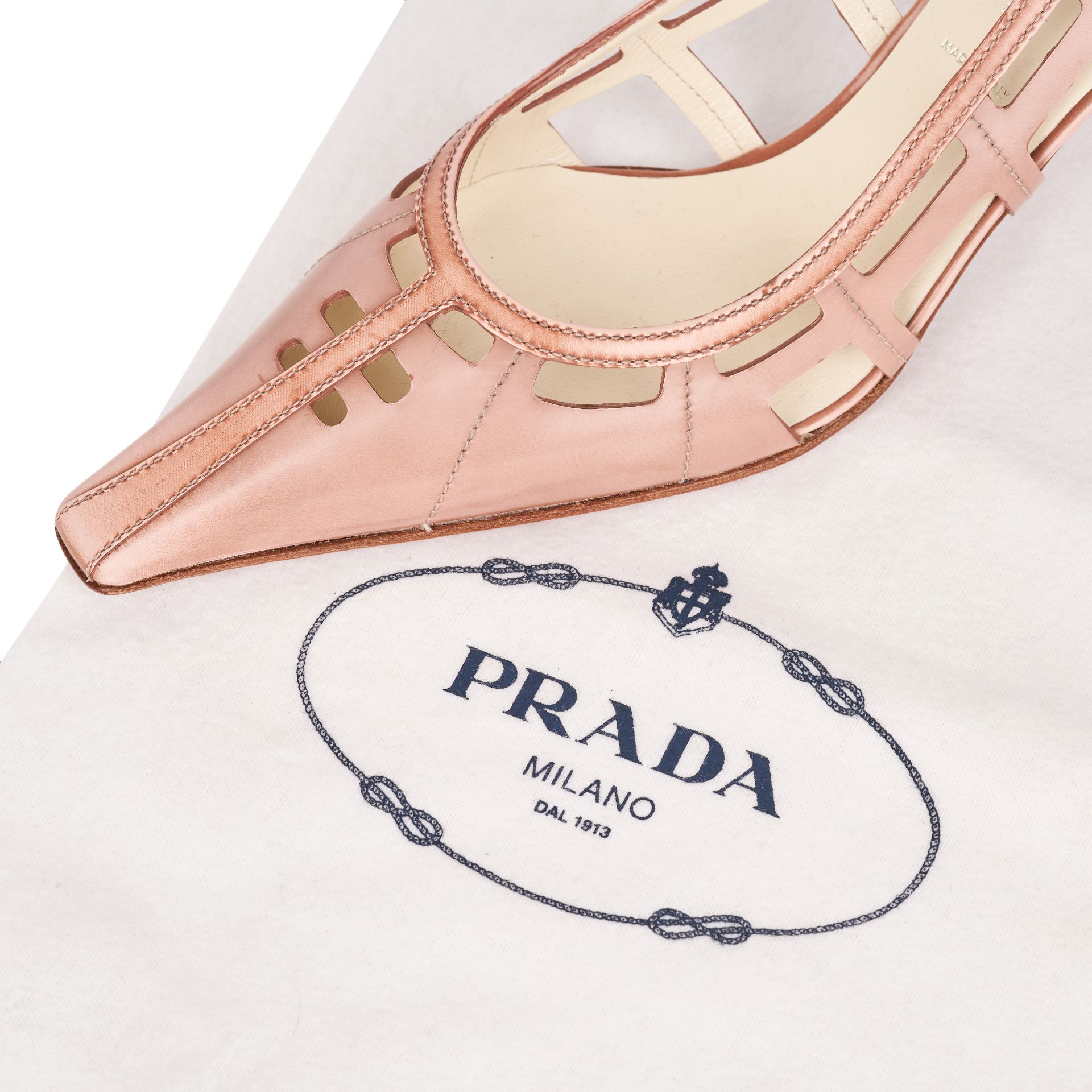 PRADA PINK POINTED HEELS Condition grade A. Size 36.5. Heel height 8cm. Pink toned patent leath... - Bild 2 aus 2