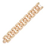 A RETRO FRENCH GOLD TANK BRACELET in 18ct yellow gold, comprising a row of fancy links, marked in...